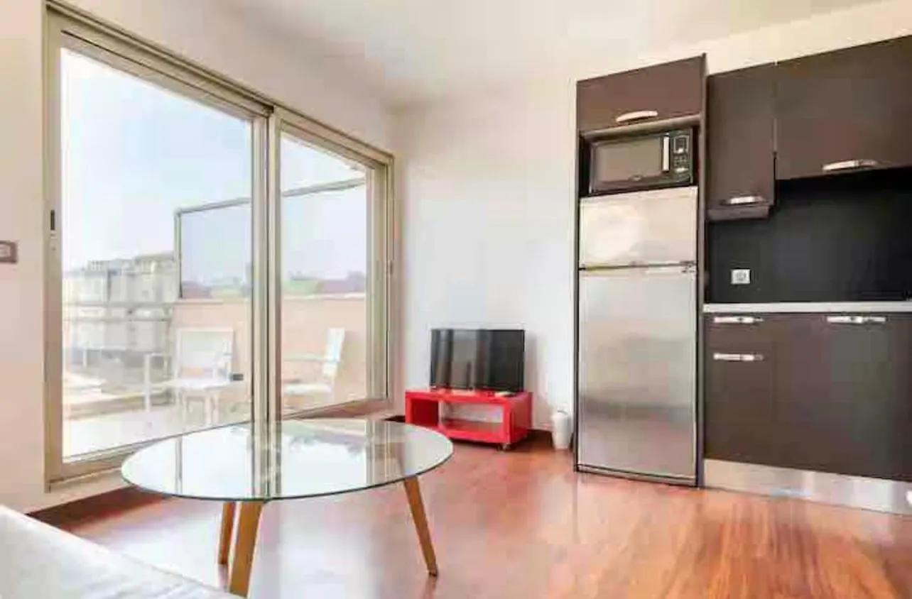 Homestay Festival De Cannes Joli 2 Pieces 4 Personnes Vallauris