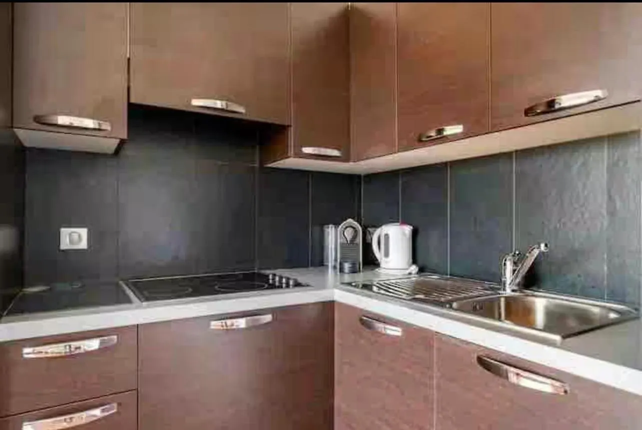 Festival De Cannes Joli 2 Pieces 4 Personnes Vallauris Homestay