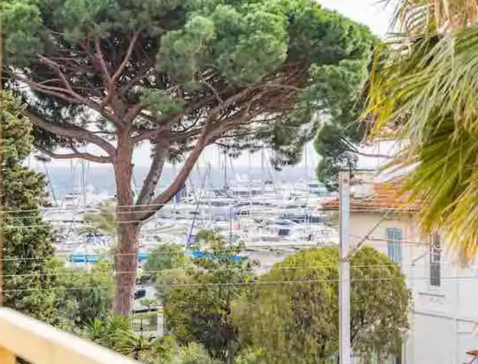 Festival De Cannes Joli 2 Pieces 4 Personnes Vallauris