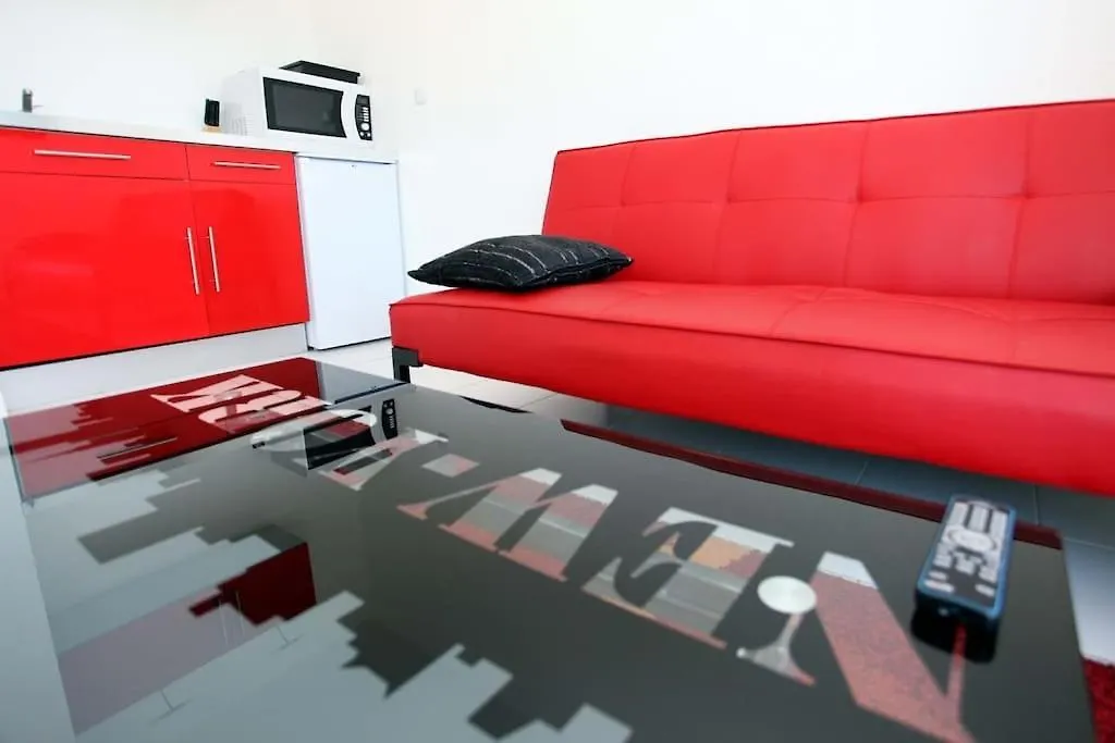 Festival De Cannes Joli 2 Pieces 4 Personnes Vallauris